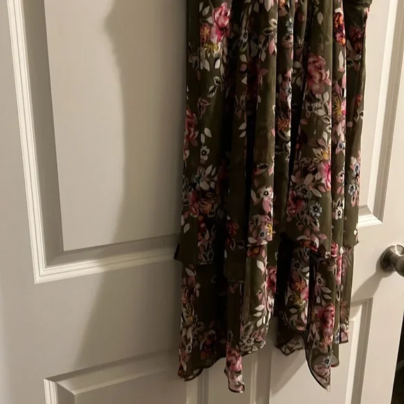 NWT Sz 12 Sundress olive green background with floral print - Picture 4 of 5